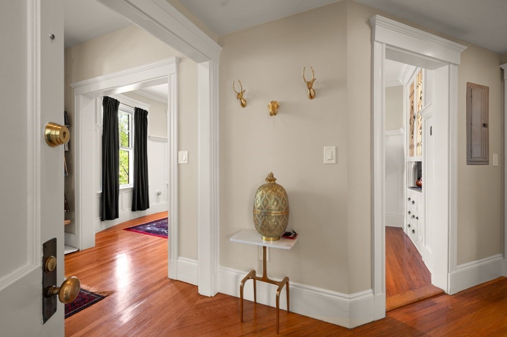 8 Colbourne Crescent, Unit 3 Brookline, MA 02445 - Photo 35 of 42