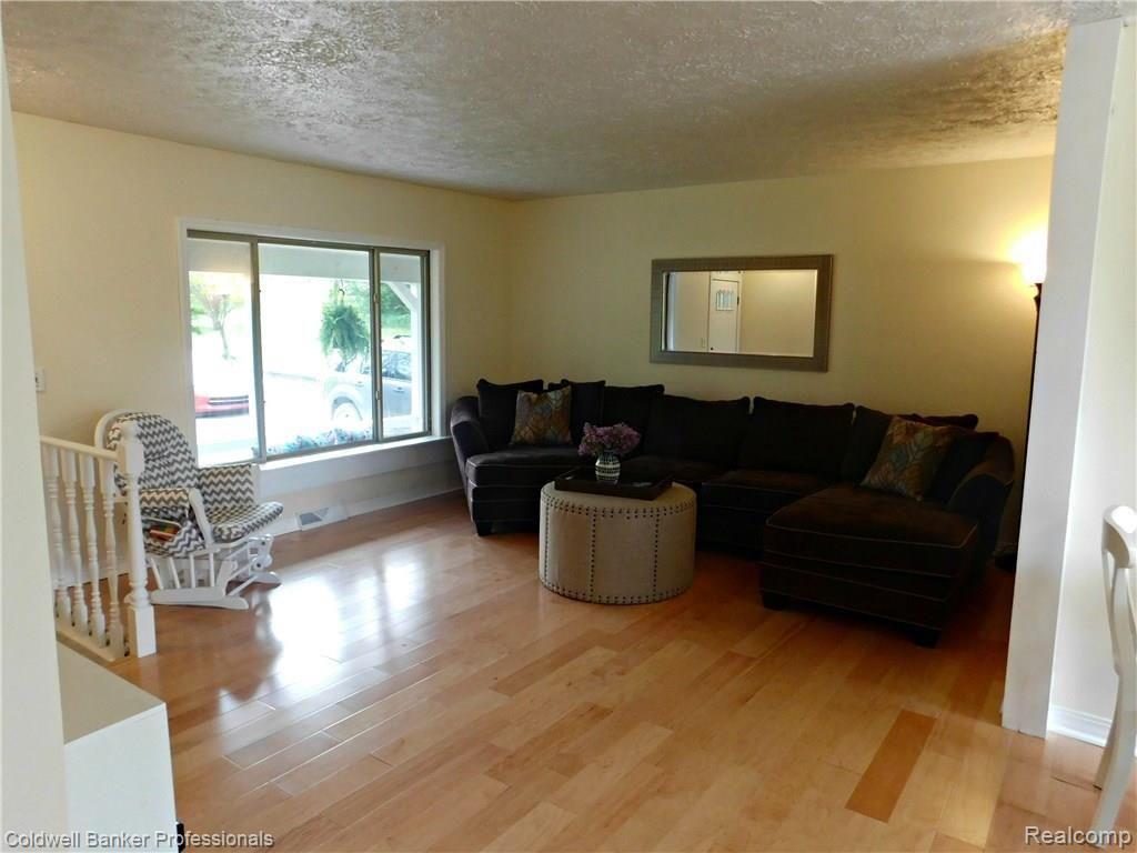 6750 Cuthbert Road White Lake, MI 48386 - Photo 40 of 40 open floor plan