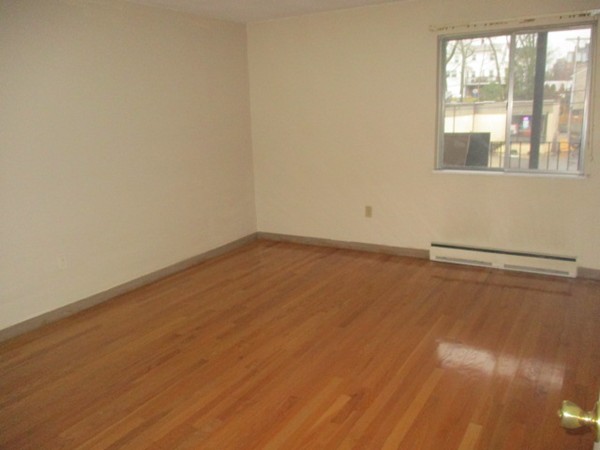 45 Oval Road, Unit 28 Quincy, MA 02170 - Photo 7 of 9 Gallery Image 7