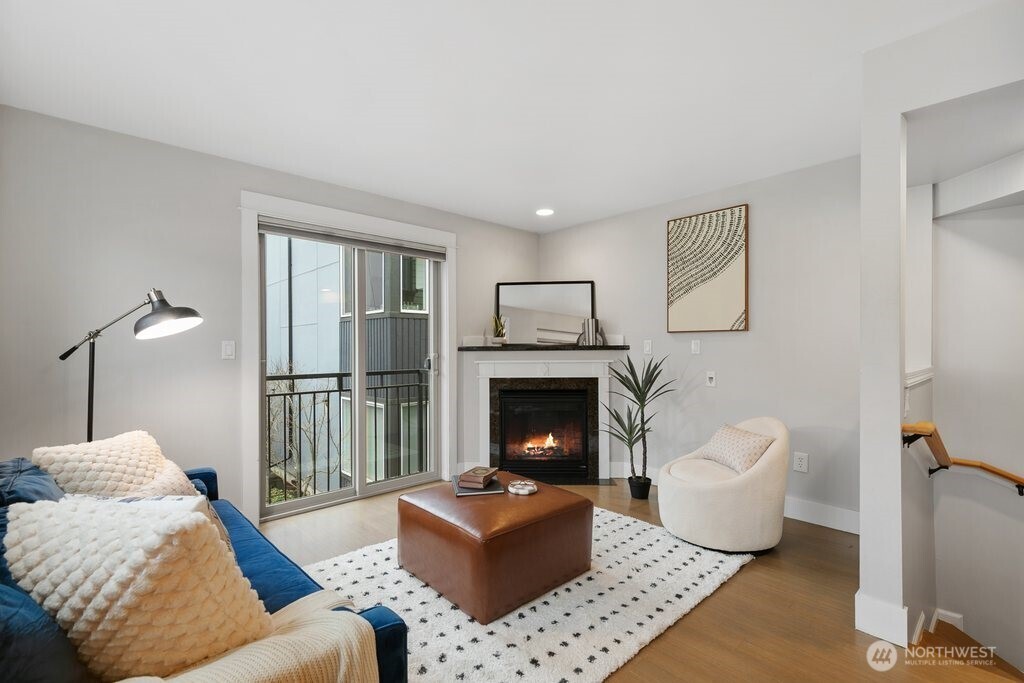 4735 Delridge Way Southwest, Unit A Seattle, WA 98106 - Photo 3 of 25
