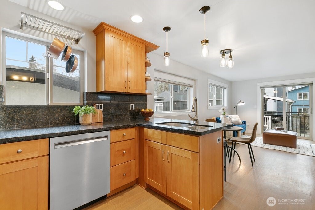 4735 Delridge Way Southwest, Unit A Seattle, WA 98106 - Photo 7 of 25