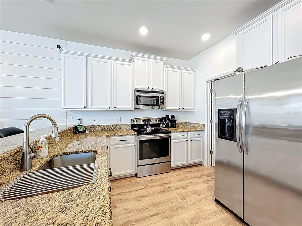 3341 Rodrick Circle Orlando, FL 32824 - Photo 12 of 43