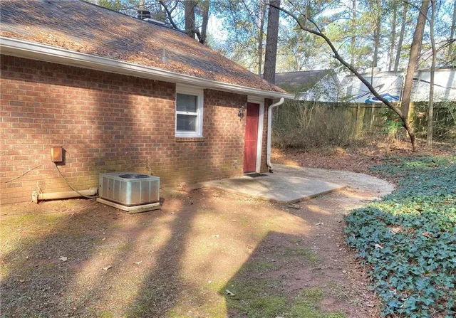 a view of backyard of house