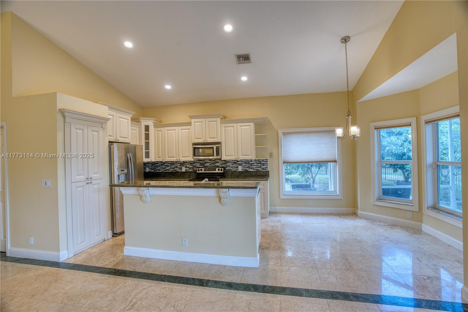 21775 Philmont Court Boca Raton, FL 33428 - Photo 16 of 45 Gallery Image 16