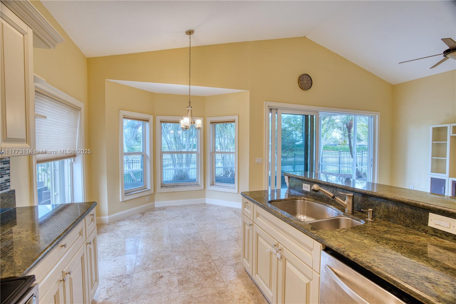21775 Philmont Court Boca Raton, FL 33428 - Photo 20 of 45 Gallery Image 20