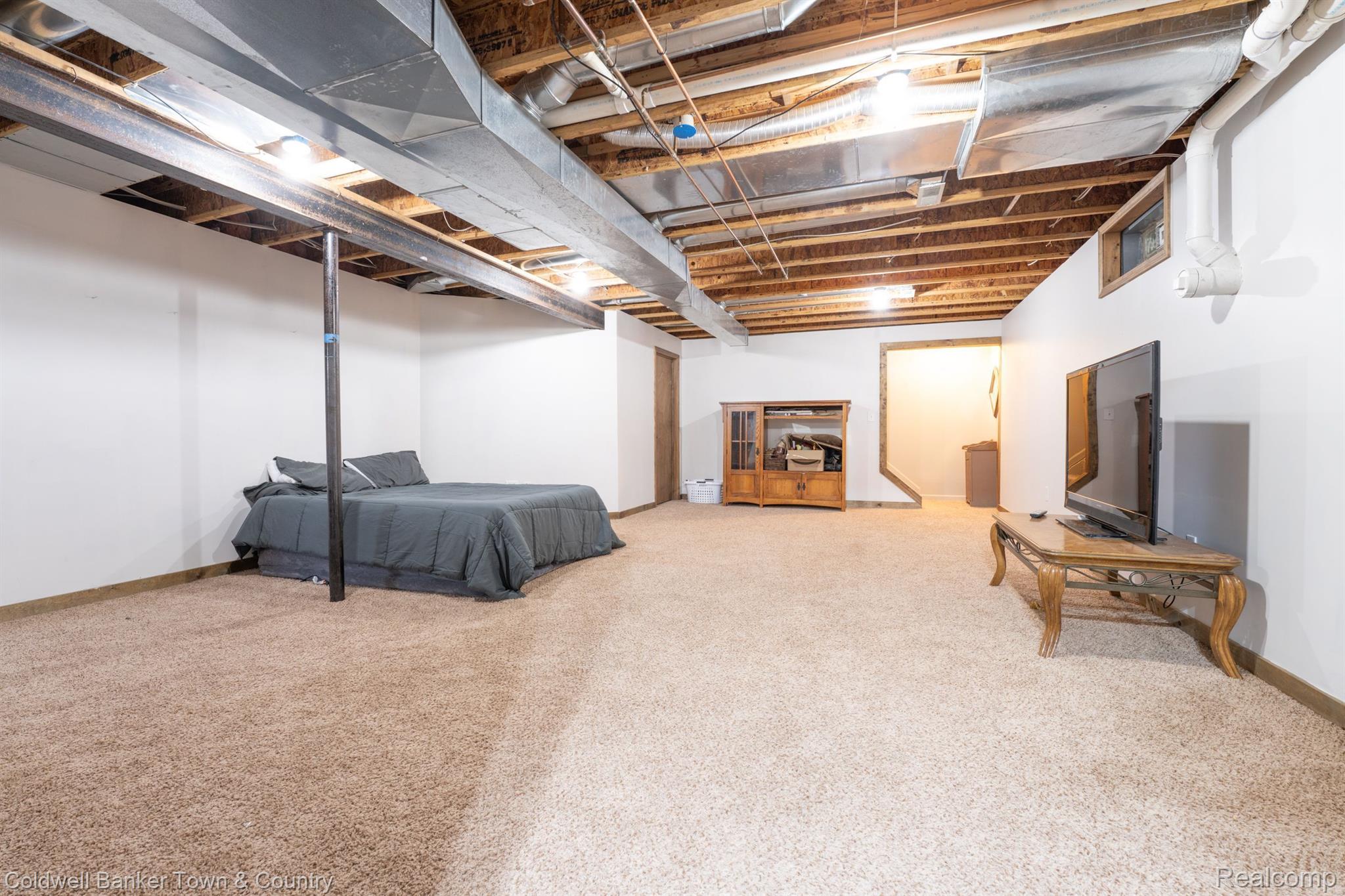 5778 Lange Road Howell, MI 48843 - Photo 19 of 29 Gallery Image 19