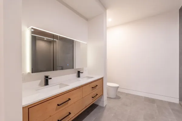 $1,725,000 | 2 Woodside Meadow Road, Kittery, ME 03904