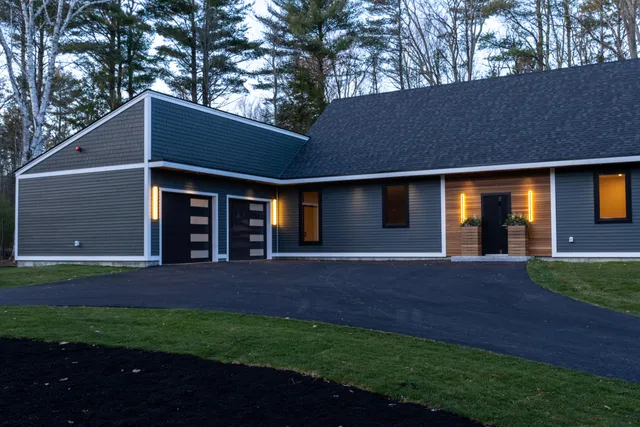 $1,750,000 | 2 Woodside Meadow Road, Kittery, ME 03904