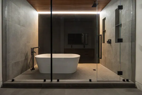 $1,725,000 | 2 Woodside Meadow Road, Kittery, ME 03904