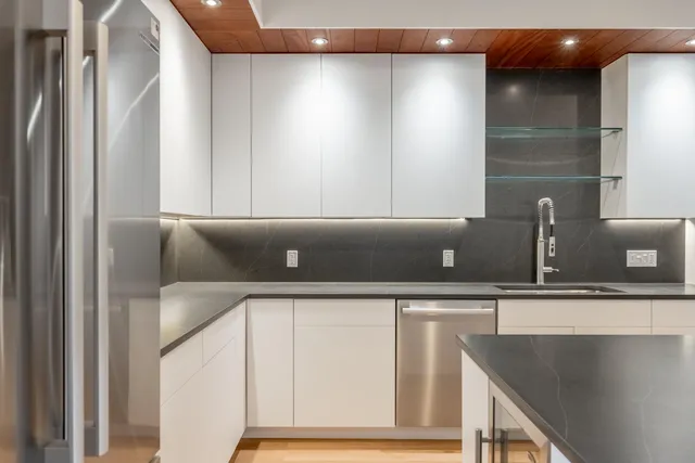 $1,750,000 | 2 Woodside Meadow Road, Kittery, ME 03904