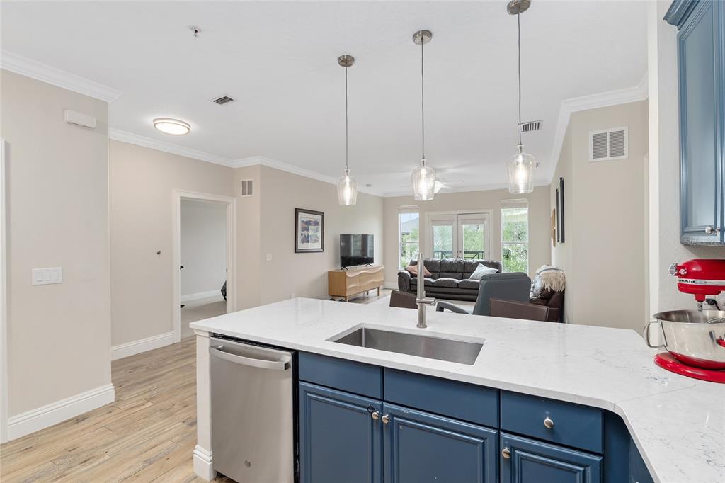 1185 Southwest 9th Road, Unit 405 Gainesville, FL 32601 - Photo 18 of 37