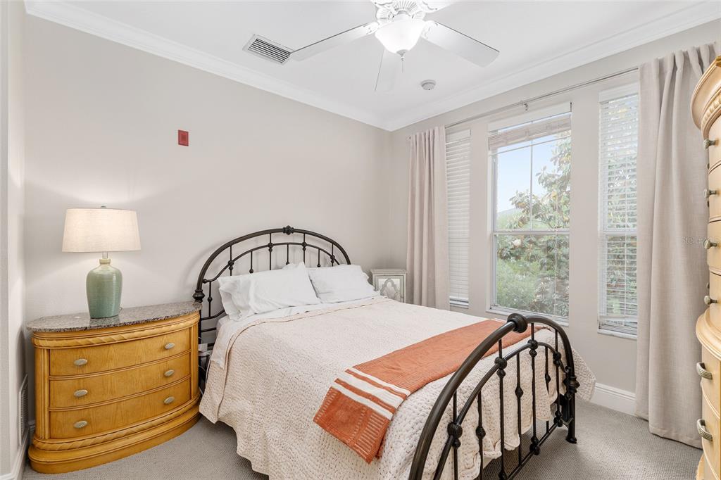 1185 Southwest 9th Road, Unit 405 Gainesville, FL 32601 - Photo 20 of 37