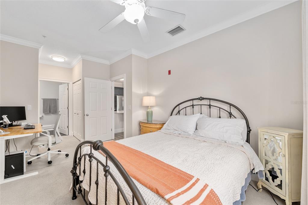 1185 Southwest 9th Road, Unit 405 Gainesville, FL 32601 - Photo 21 of 37