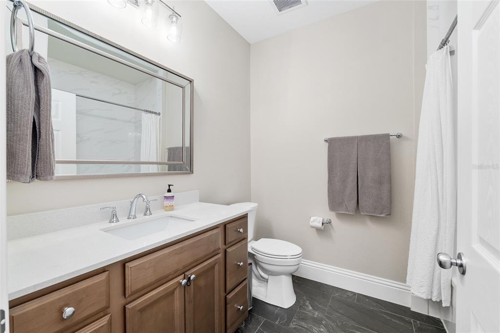 1185 Southwest 9th Road, Unit 405 Gainesville, FL 32601 - Photo 23 of 37