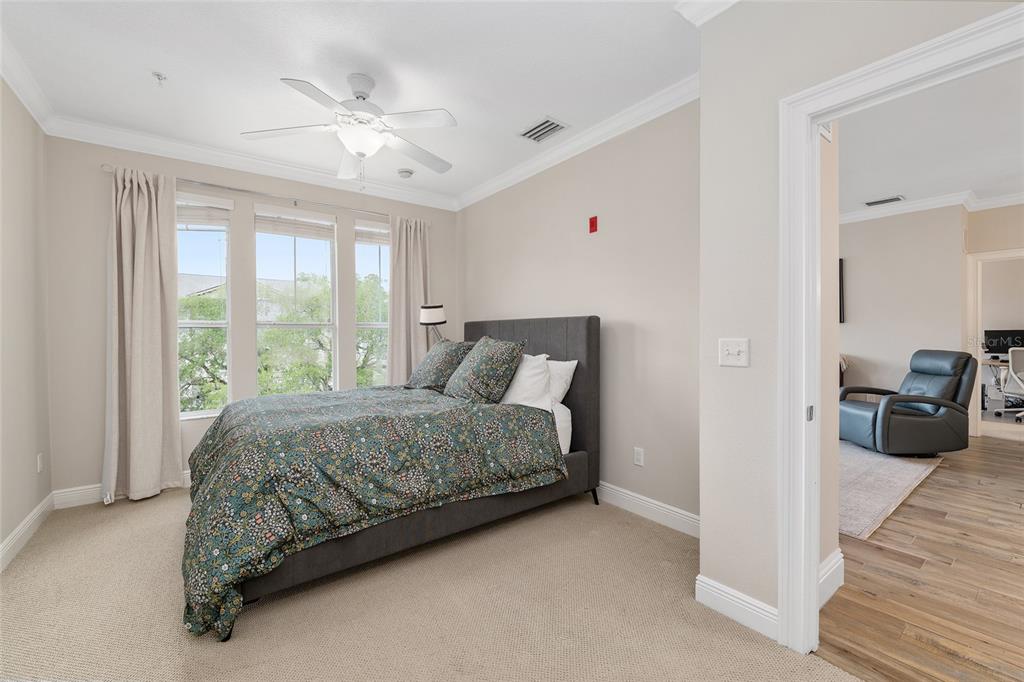 1185 Southwest 9th Road, Unit 405 Gainesville, FL 32601 - Photo 26 of 37