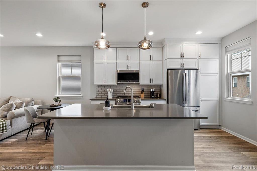 2500 Normandy Road, Unit 50 Royal Oak, MI 48073 - Photo 7 of 39