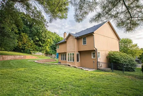$525,000 | 22402 West 45th Street, Shawnee, KS 66226
