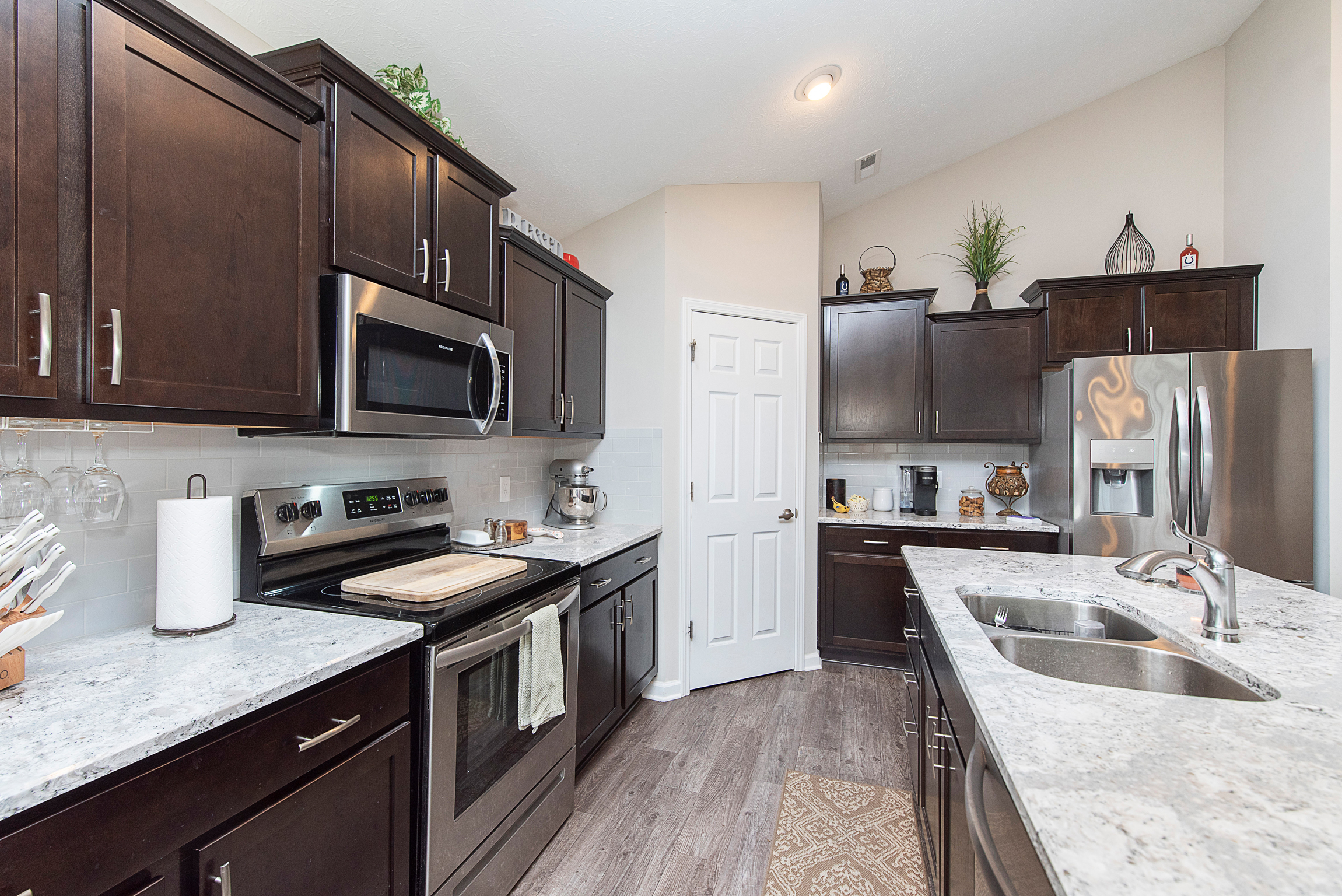 8131 Dewberry Lane Pendleton, IN 46064 - Photo 11 of 28