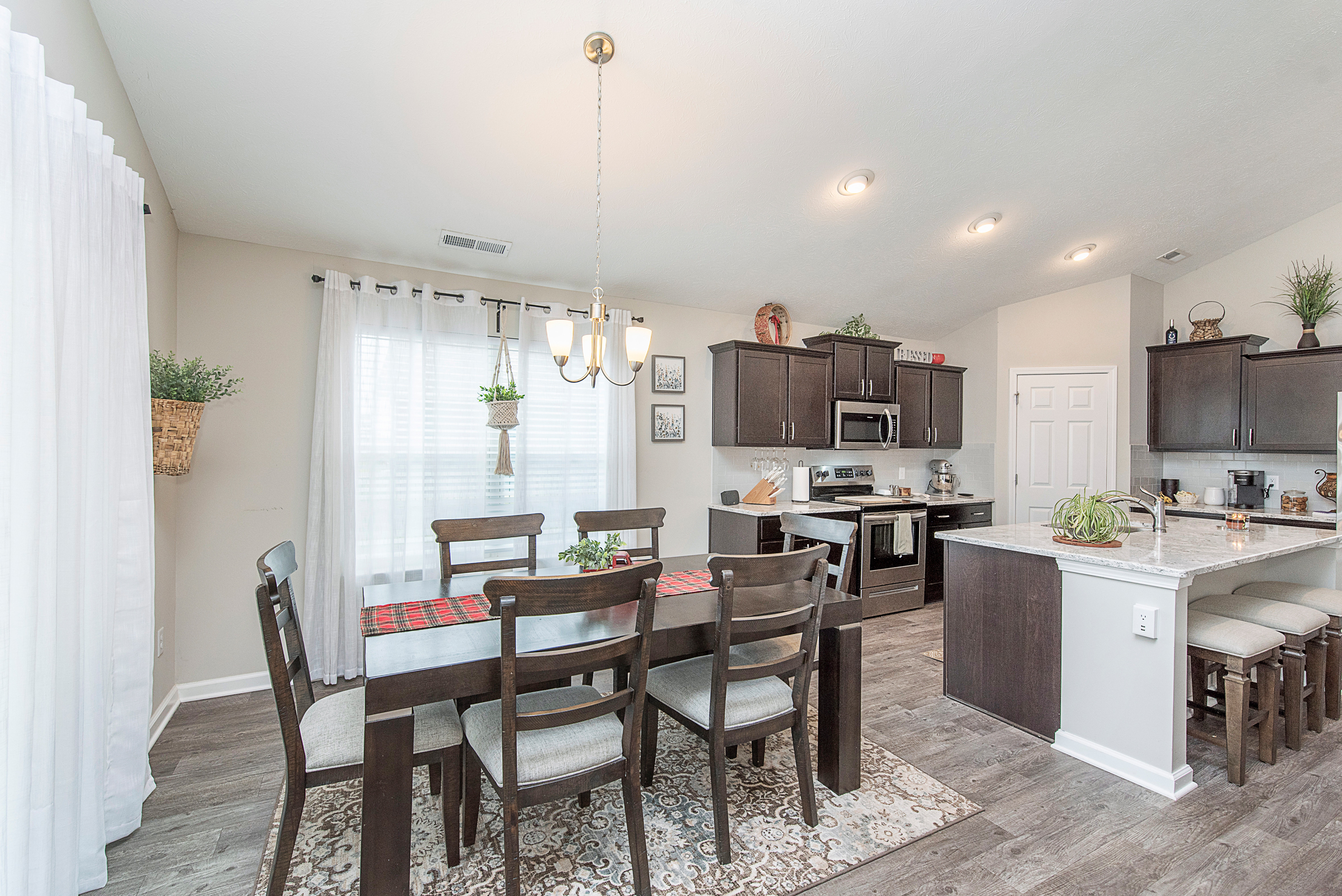 8131 Dewberry Lane Pendleton, IN 46064 - Photo 15 of 28