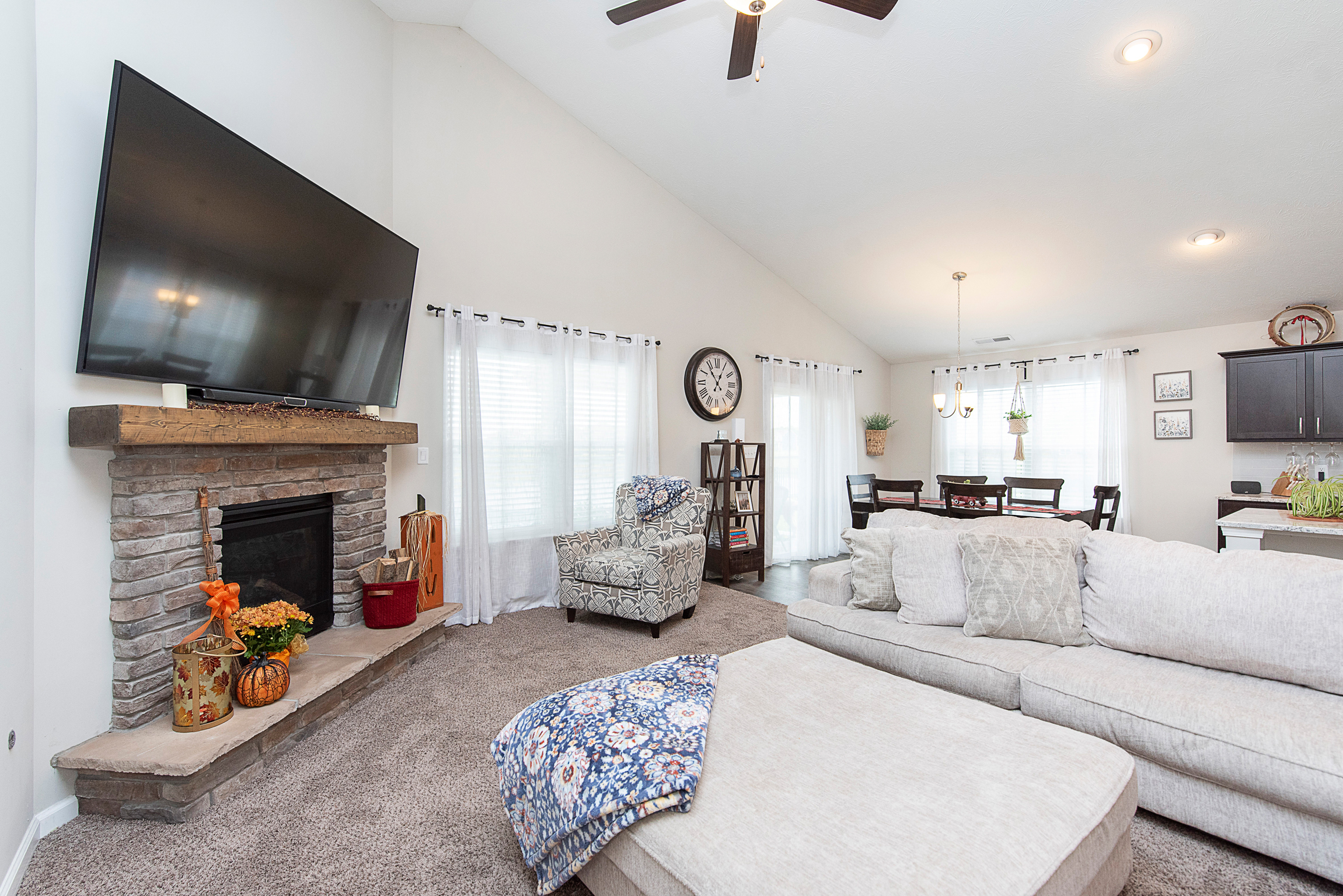 8131 Dewberry Lane Pendleton, IN 46064 - Photo 7 of 28