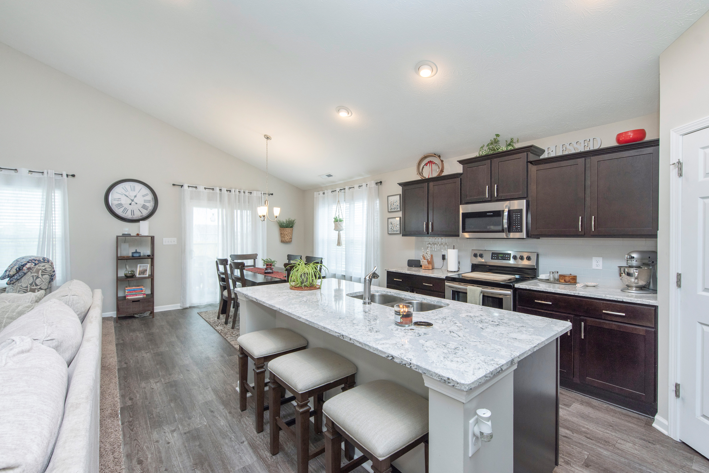 8131 Dewberry Lane Pendleton, IN 46064 - Photo 8 of 28