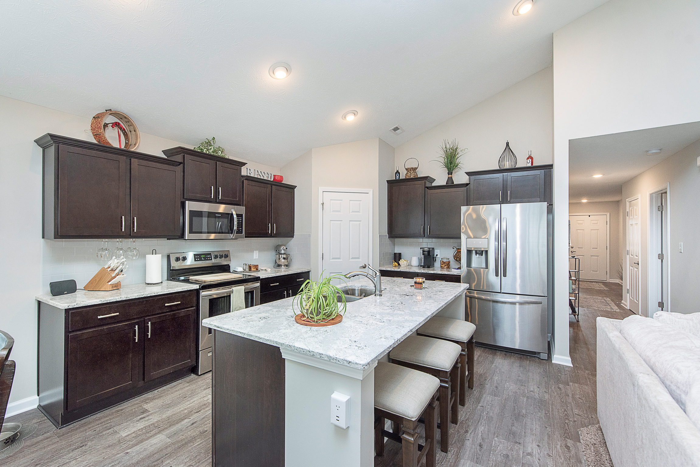 8131 Dewberry Lane Pendleton, IN 46064 - Photo 9 of 28