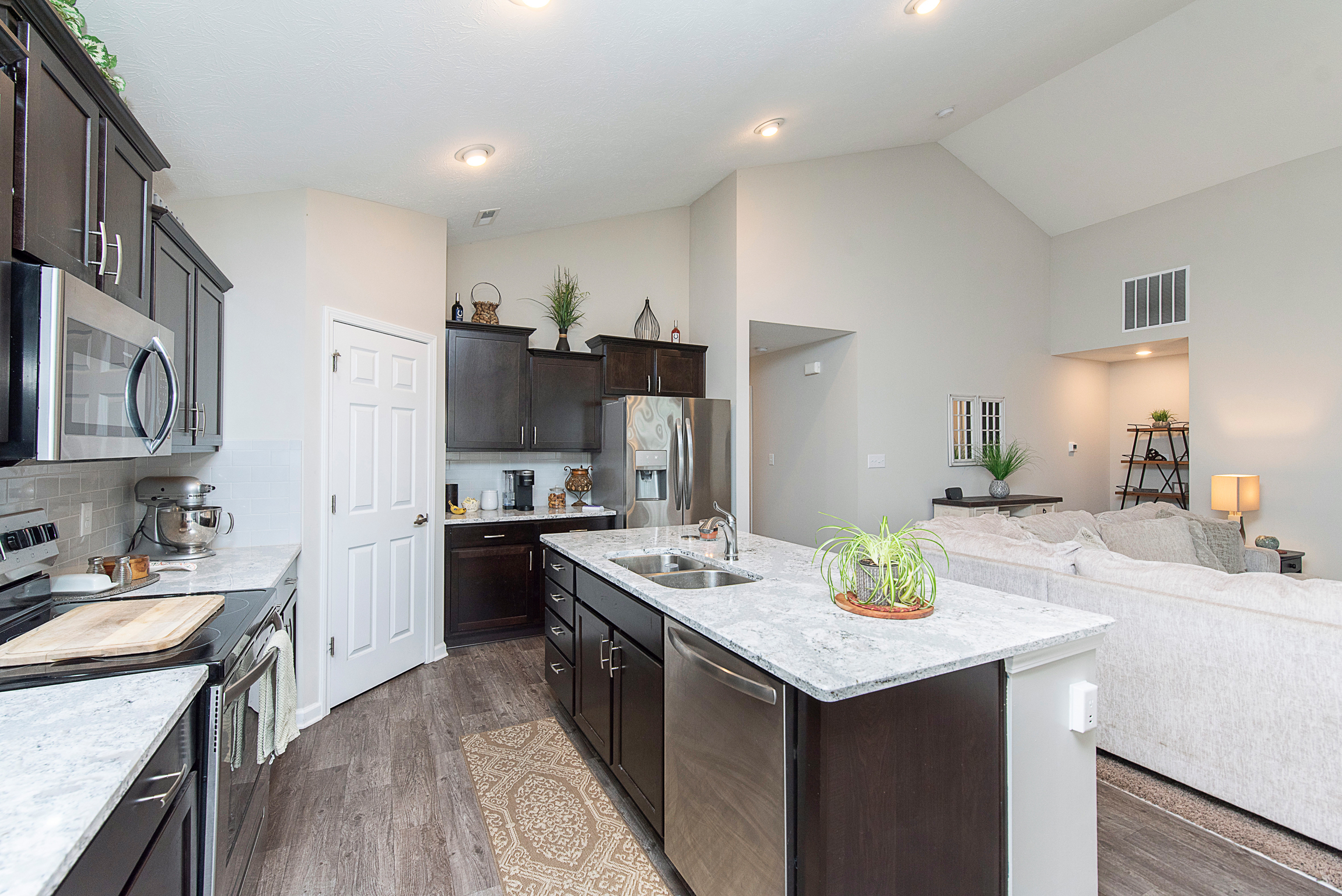 8131 Dewberry Lane Pendleton, IN 46064 - Photo 10 of 28