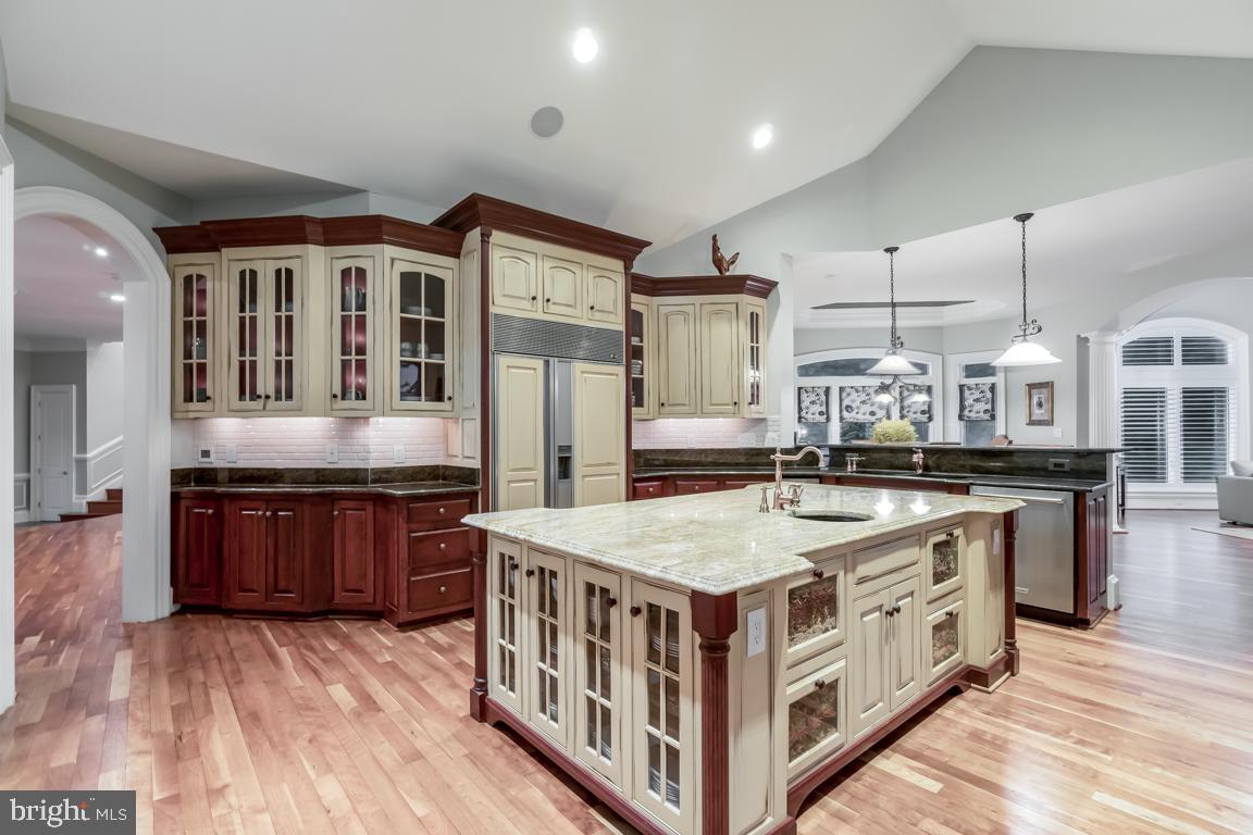 15330 Riding Club Drive Haymarket, VA 20169 - Photo 31 of 59 Kitchen