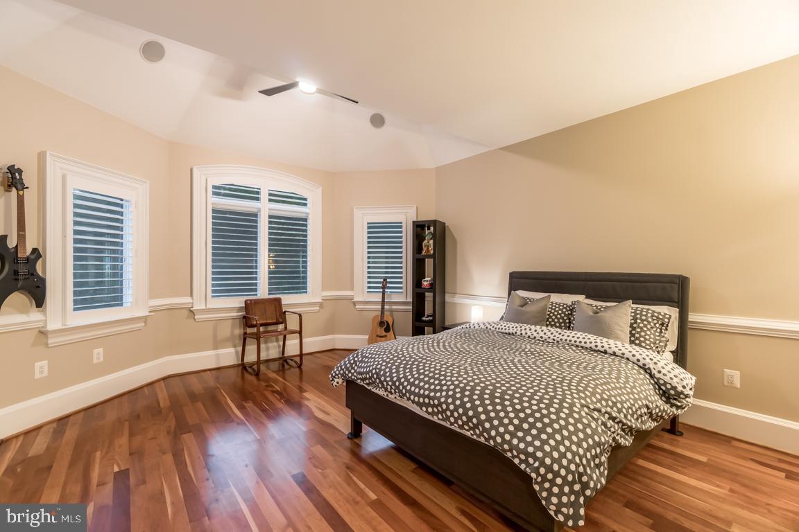 15330 Riding Club Drive Haymarket, VA 20169 - Photo 46 of 59 Upstairs Bedroom #2