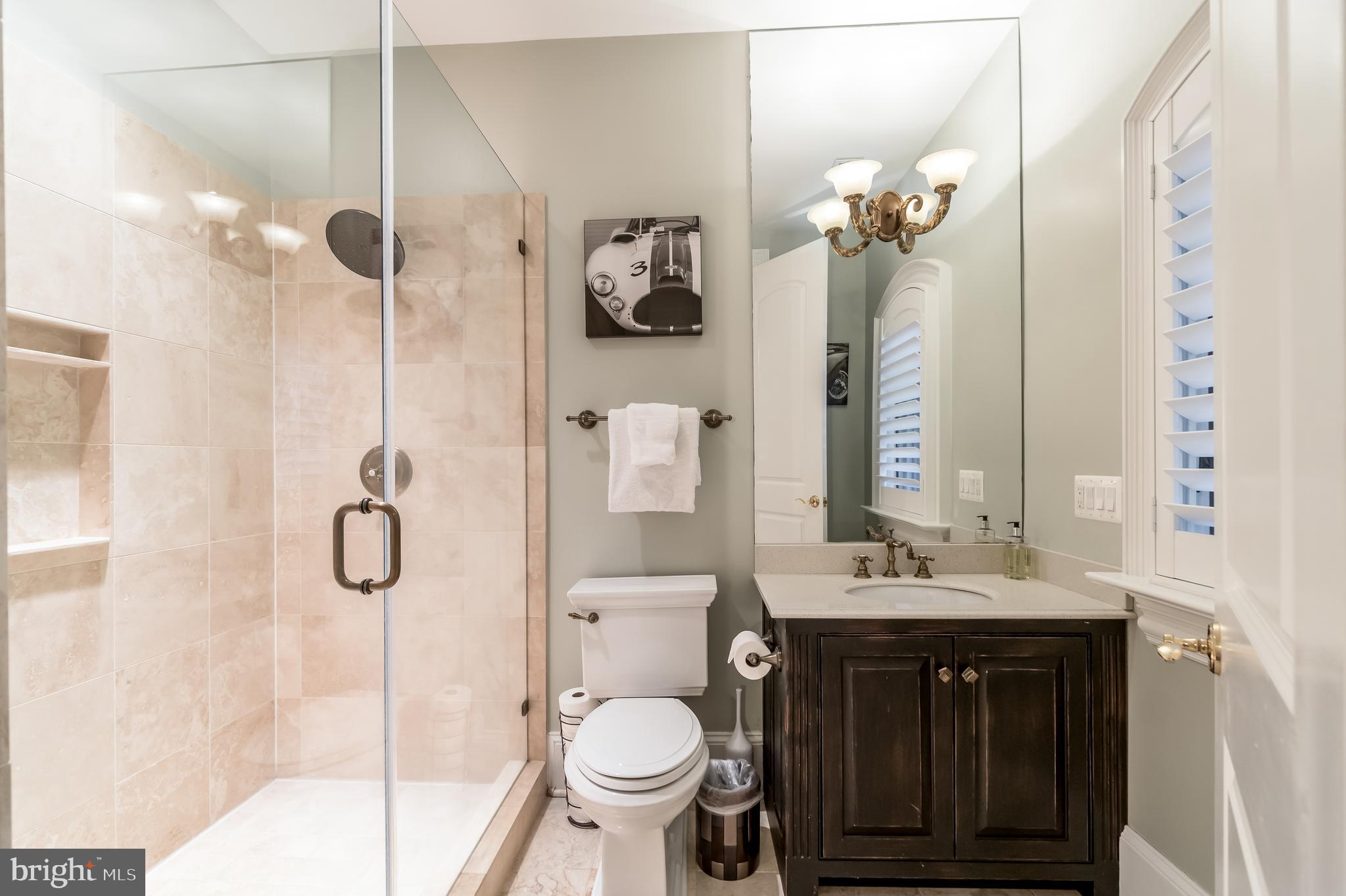 15330 Riding Club Drive Haymarket, VA 20169 - Photo 47 of 59 Upstairs bathroom #2