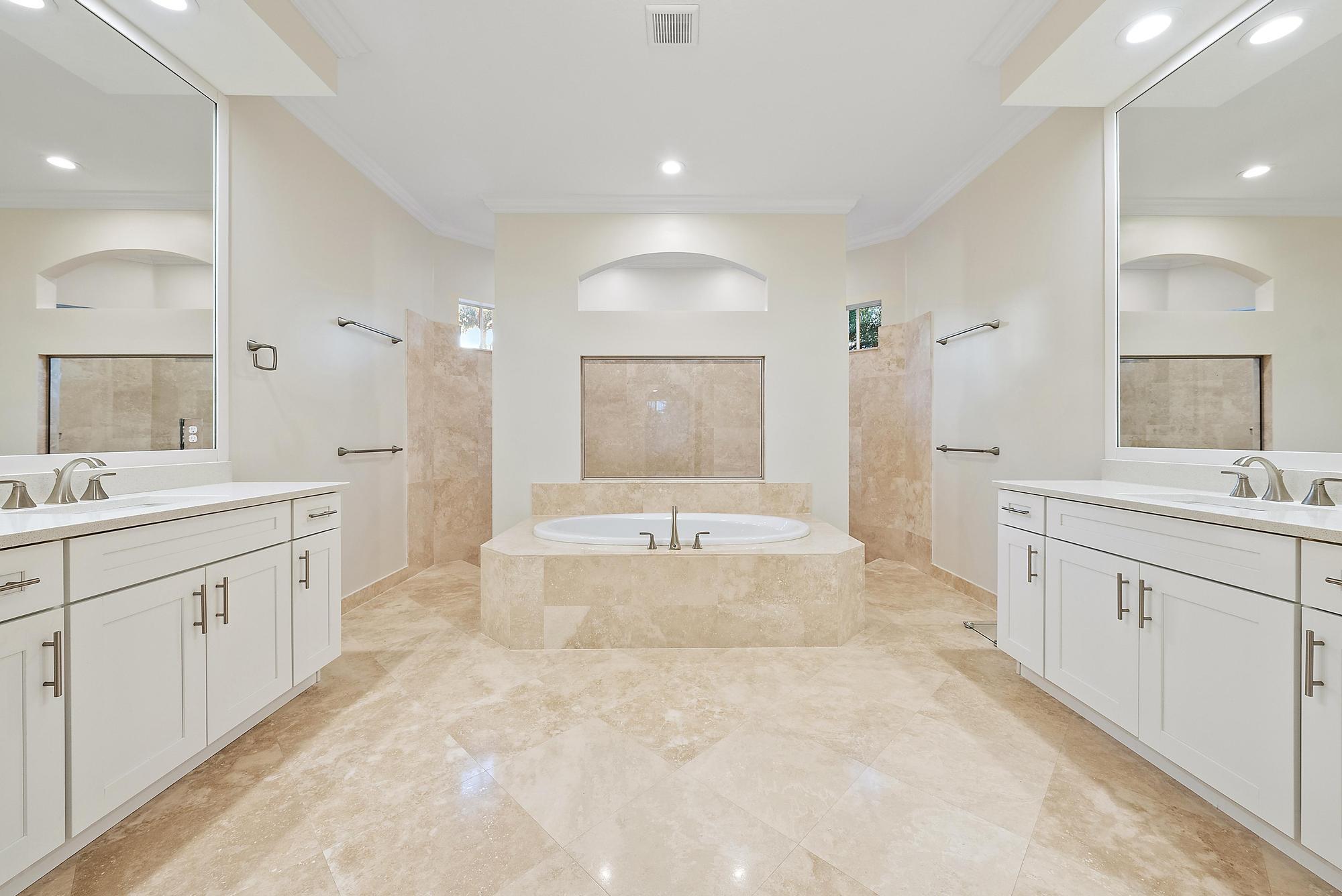 128 Casa Circle Jupiter, FL 33458 - Photo 23 of 78 Primary Bath