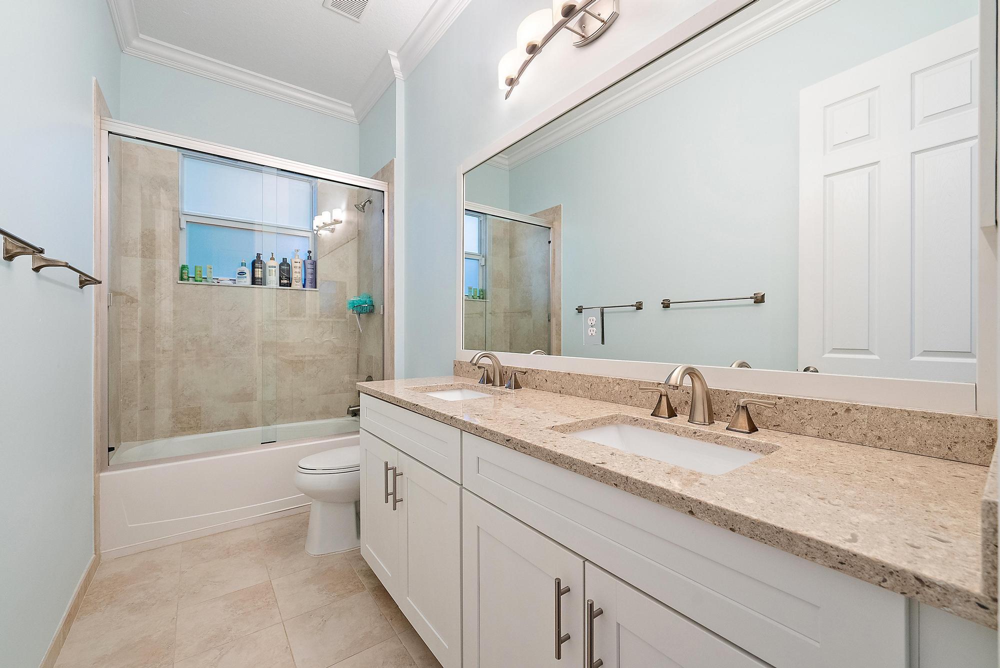 128 Casa Circle Jupiter, FL 33458 - Photo 30 of 78 Full Bath