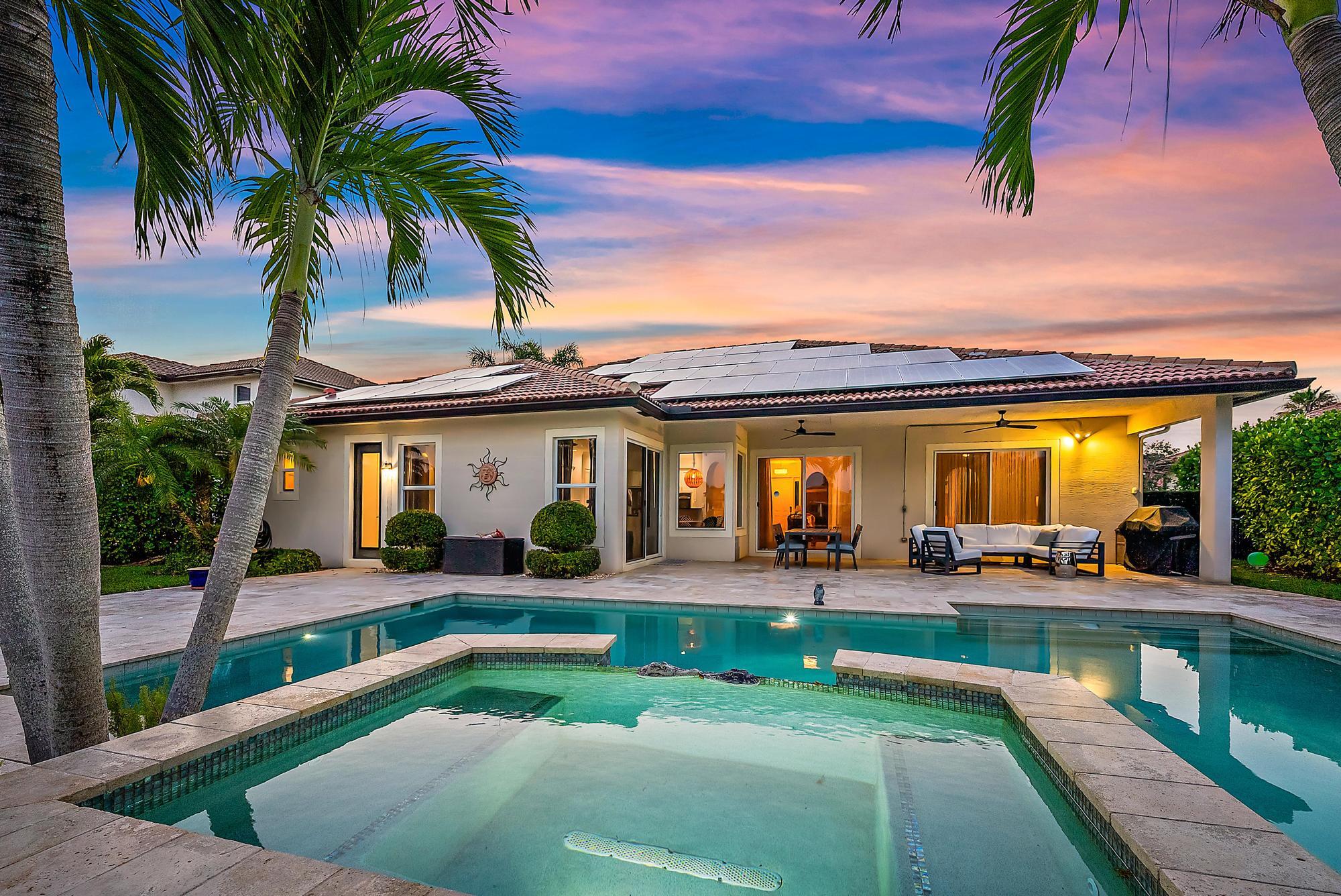 128 Casa Circle Jupiter, FL 33458 - Photo 38 of 78 Pool & Back Exterior