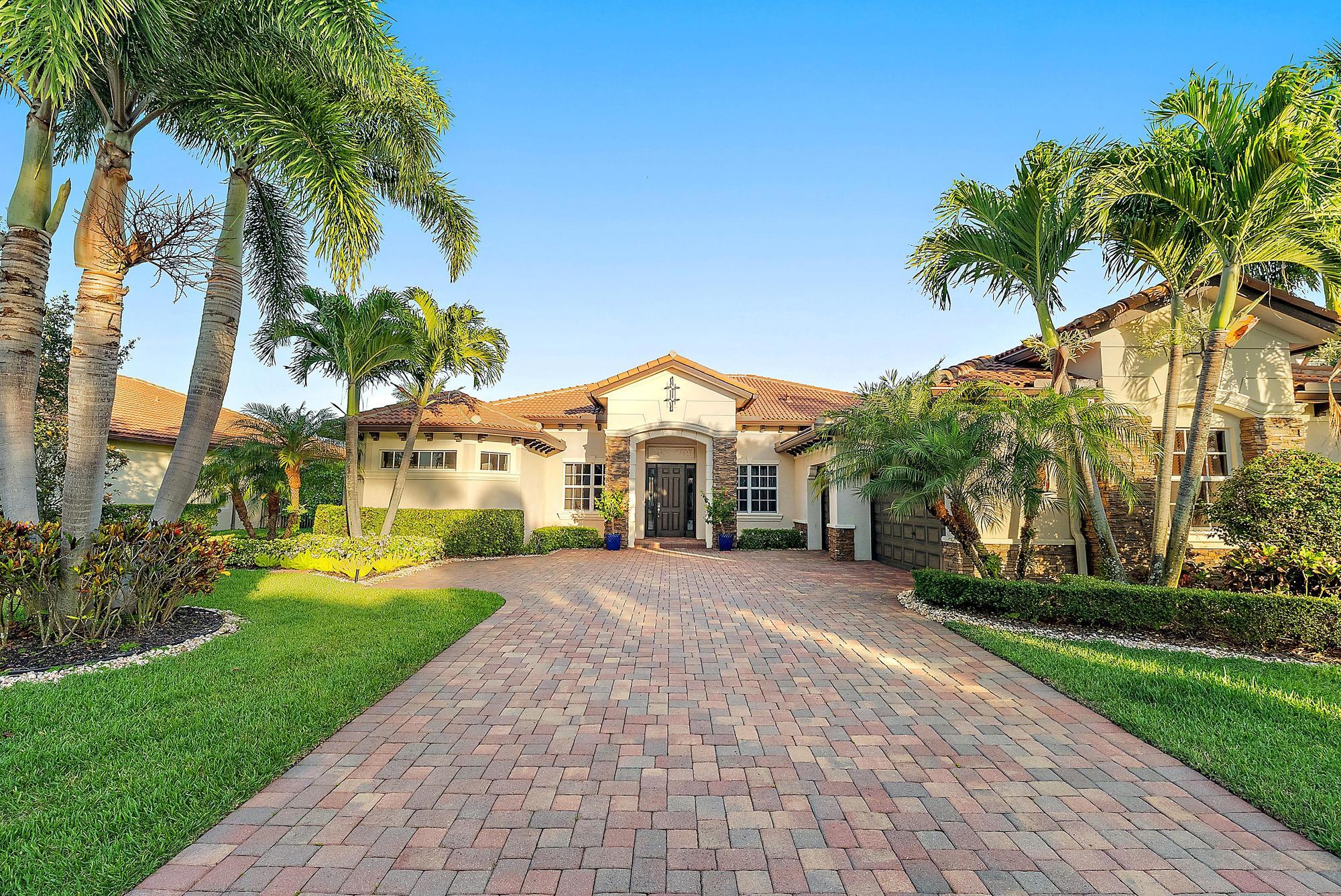 128 Casa Circle Jupiter, FL 33458 - Photo 41 of 78 Front Exterior