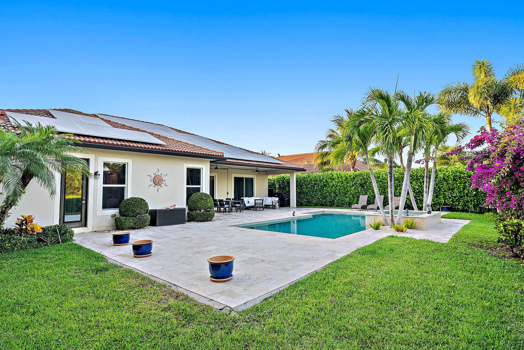 128 Casa Circle Jupiter, FL 33458 - Photo 44 of 78 Pool & Back Exterior