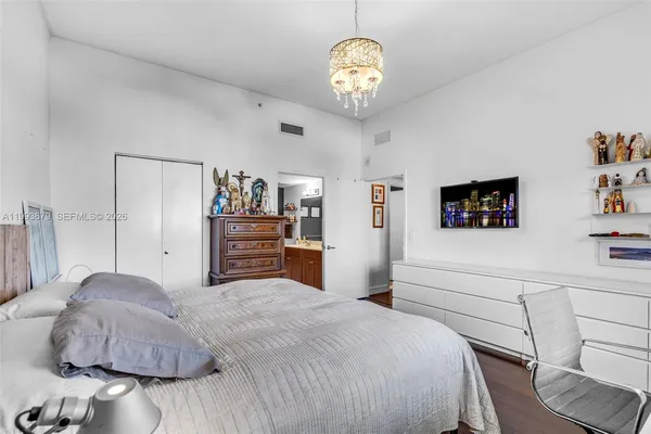 $3,300 | 36 Northwest 6th Avenue, Unit TS8, Miami, FL 33128
