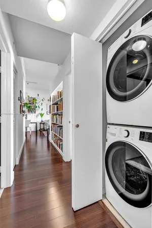 $3,300 | 36 Northwest 6th Avenue, Unit TS8, Miami, FL 33128