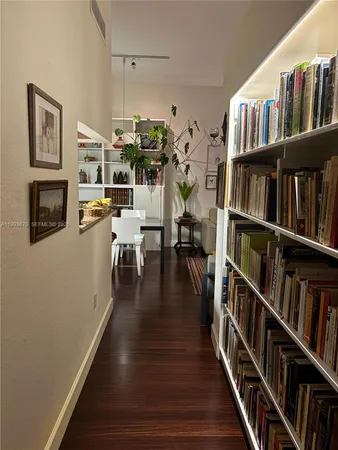 $3,300 | 36 Northwest 6th Avenue, Unit TS8, Miami, FL 33128