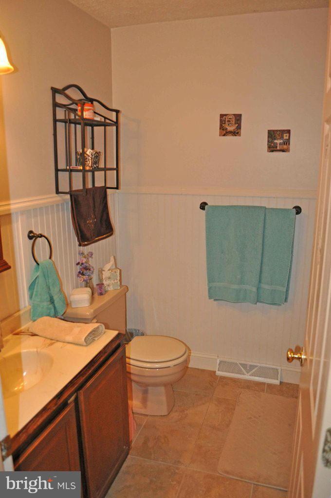 1567 Bloom Road Westminster, MD 21157 - Photo 18 of 30 Bath