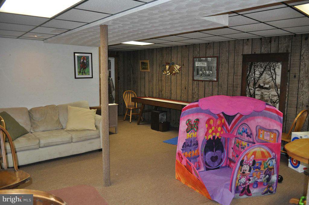1567 Bloom Road Westminster, MD 21157 - Photo 23 of 30 Interior (General)