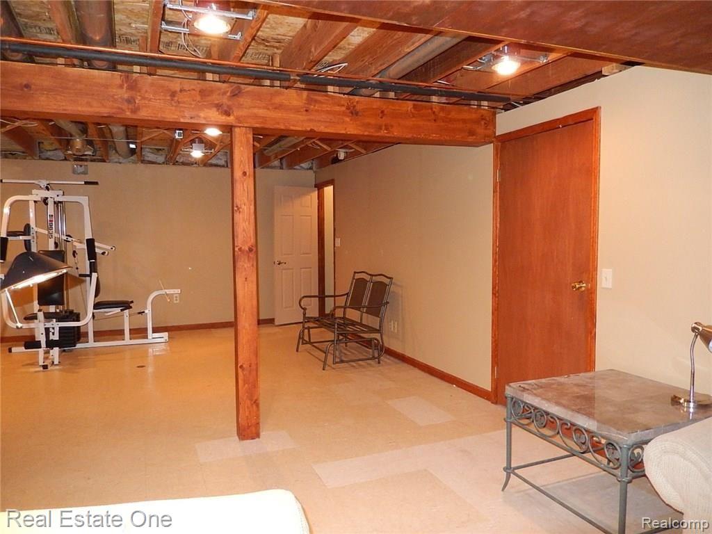 45738 Cider Mill Road Novi, MI 48374 - Photo 22 of 24 DSCN5244.JPG