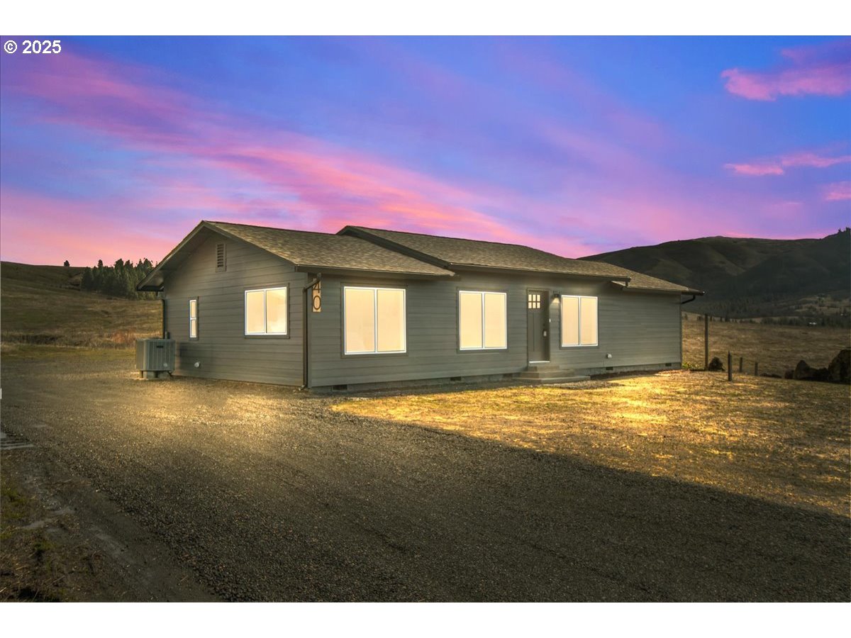 40 Oda Knight Road Lyle, WA 98635 - Photo 1 of 48 Gallery Image 1