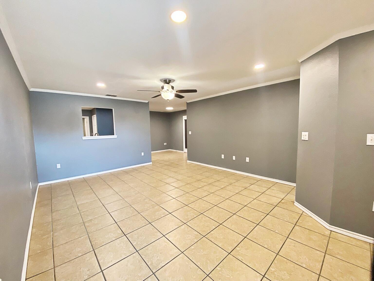 532 North Clinton Avenue Lubbock, TX 79416 - Photo 12 of 37 007 4