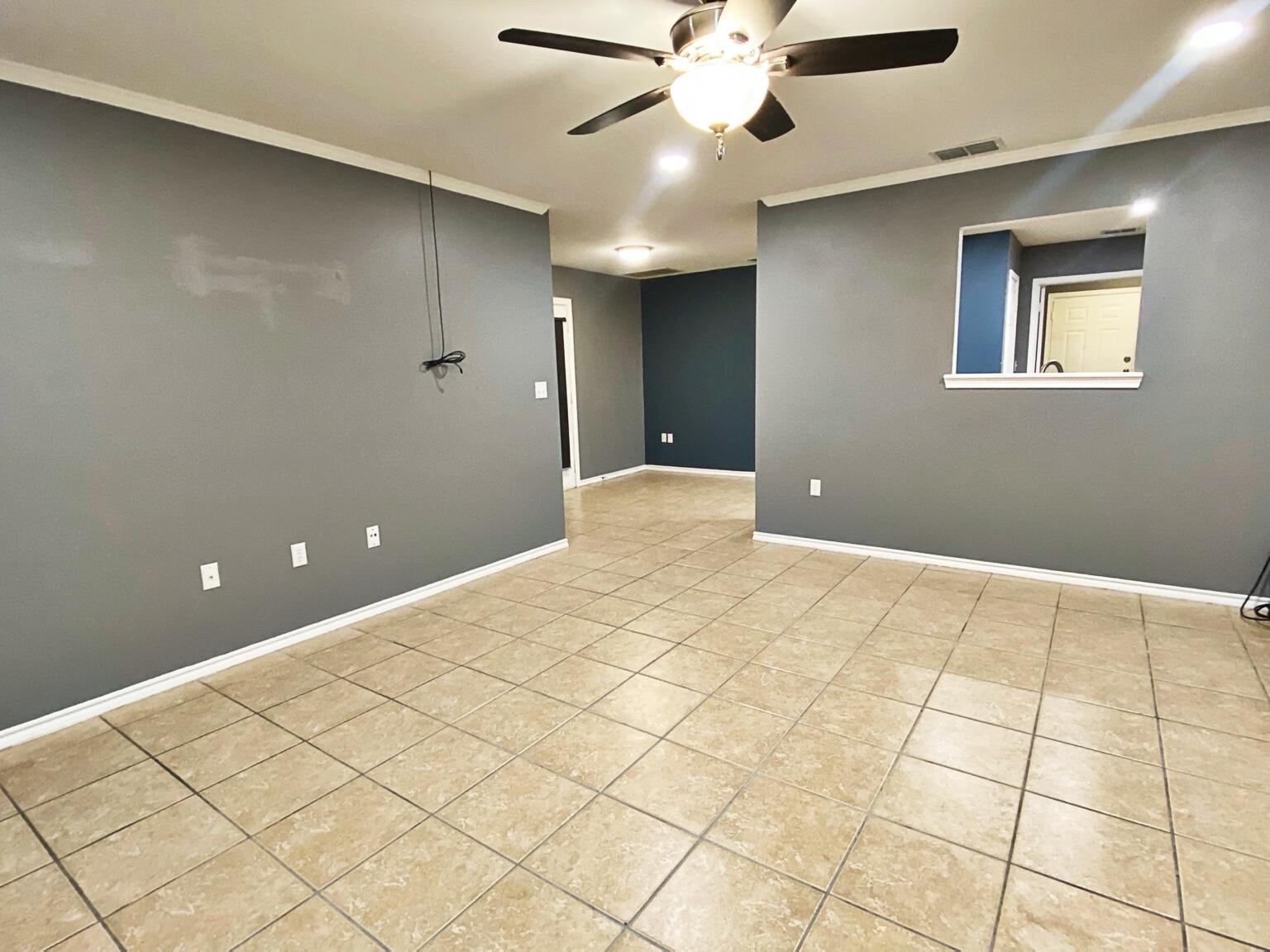 532 North Clinton Avenue Lubbock, TX 79416 - Photo 21 of 37 016 3
