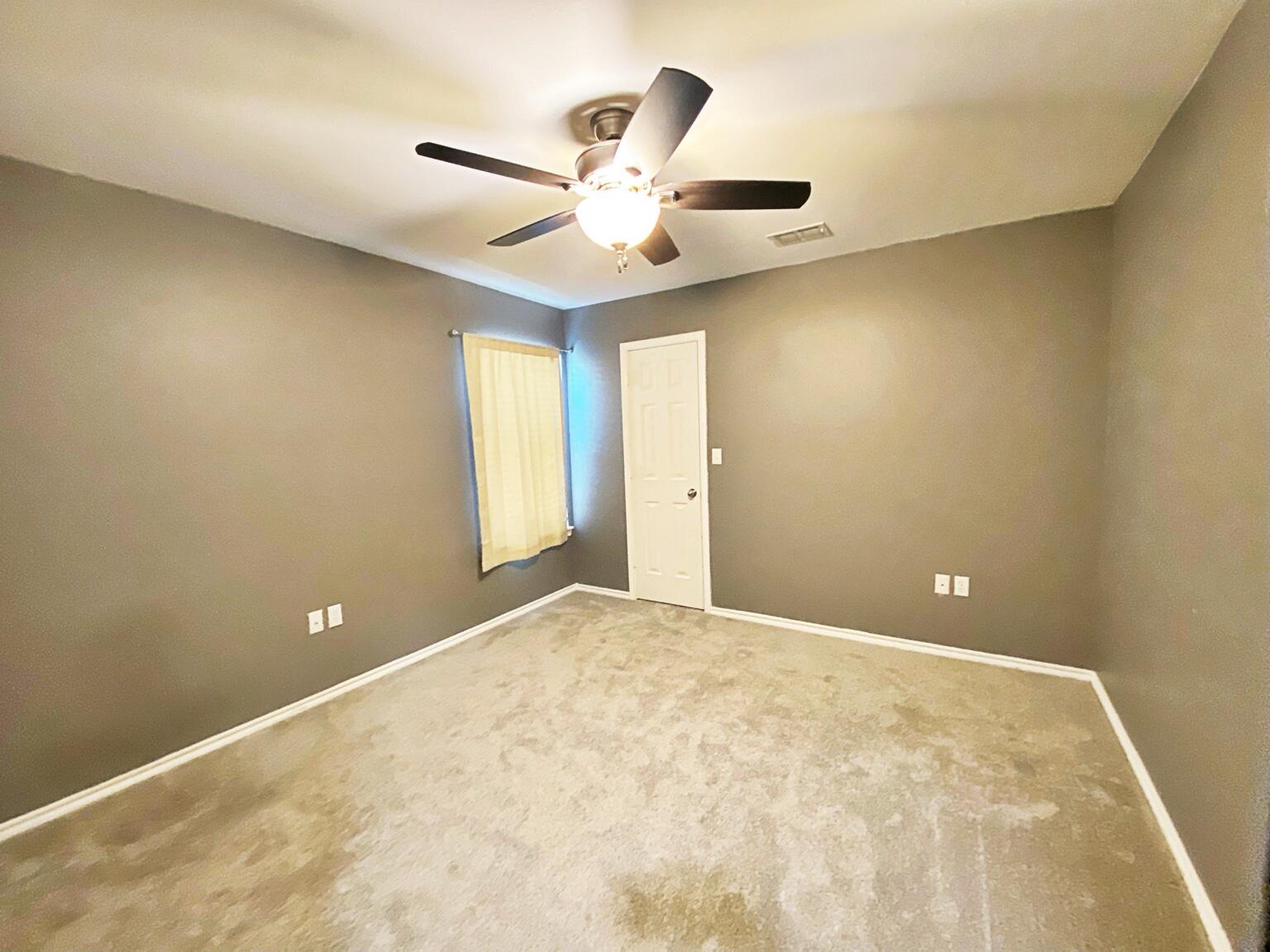 532 North Clinton Avenue Lubbock, TX 79416 - Photo 23 of 37 014 3