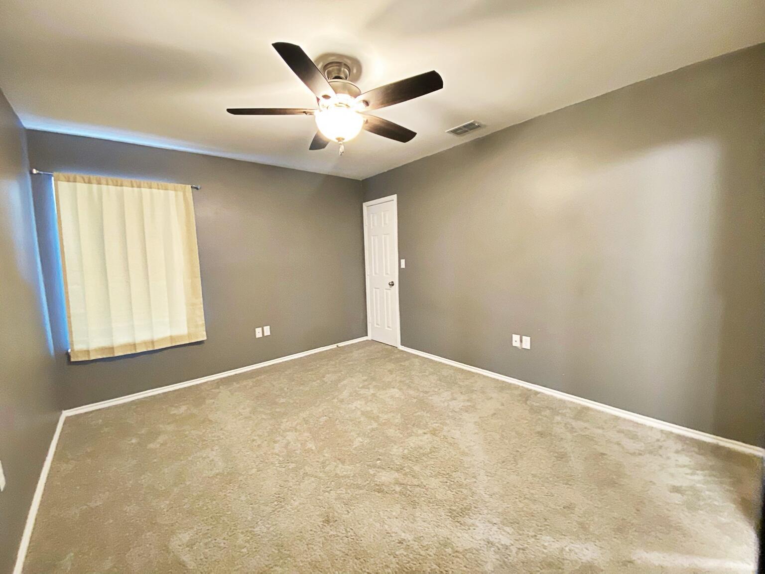 532 North Clinton Avenue Lubbock, TX 79416 - Photo 28 of 37 009 3
