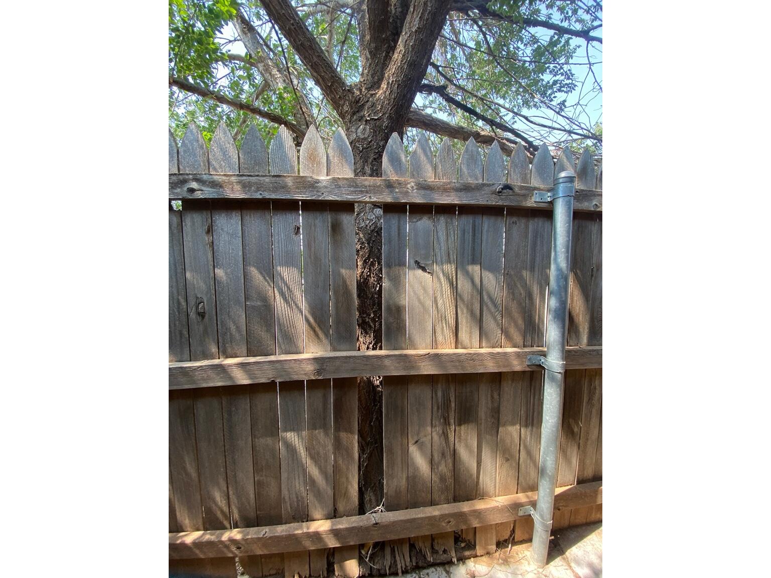 532 North Clinton Avenue Lubbock, TX 79416 - Photo 35 of 37 002 3