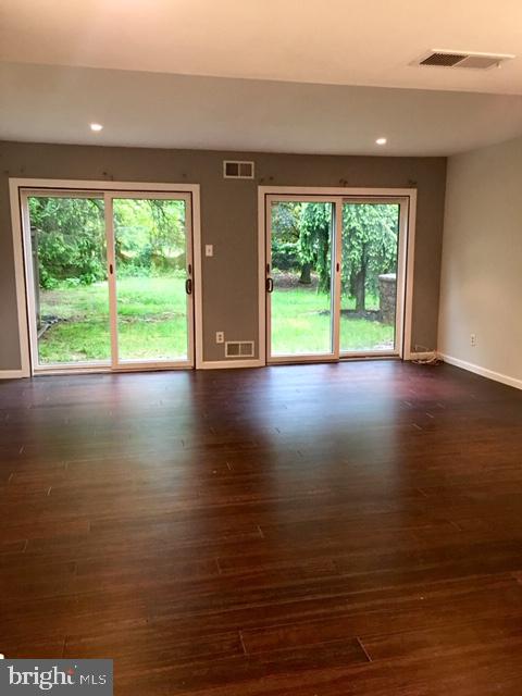 13 Eden Roc New Hope, PA 18938 - Photo 7 of 24 Gallery Image 7