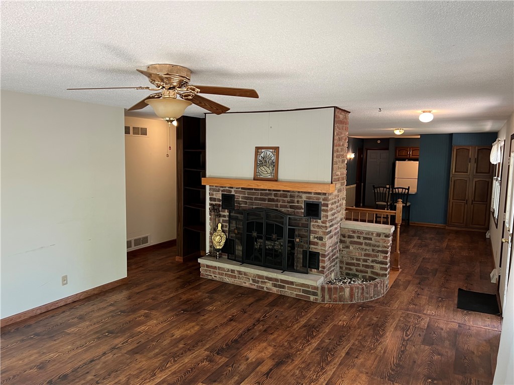 14255 North 920 East Road Fairmount, IL 61841 - Photo 16 of 38 Gallery Image 16