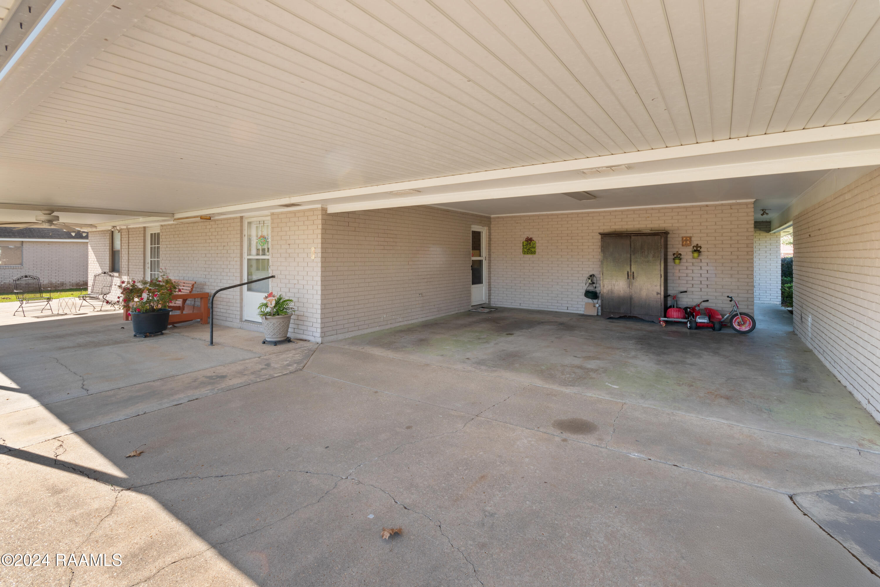 516 East Broussard Road Lafayette, LA 70503 - Photo 4 of 23 DSC_0006